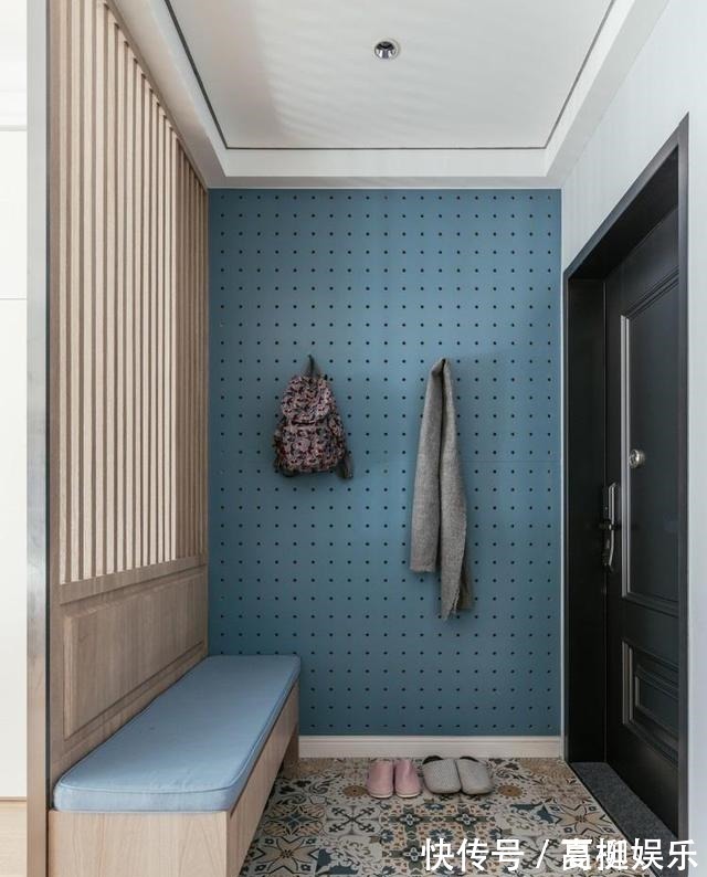 客厅|舍弃“客厅”,不买沙发,进门加隔断,这么装实用极了,晒晒全屋