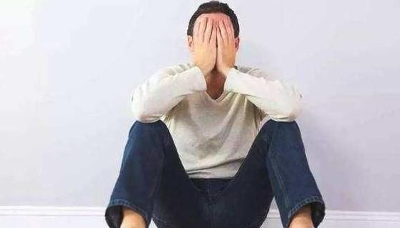 男性开始衰老时，身体往往会有4个信号，若你没有，偷着乐吧！