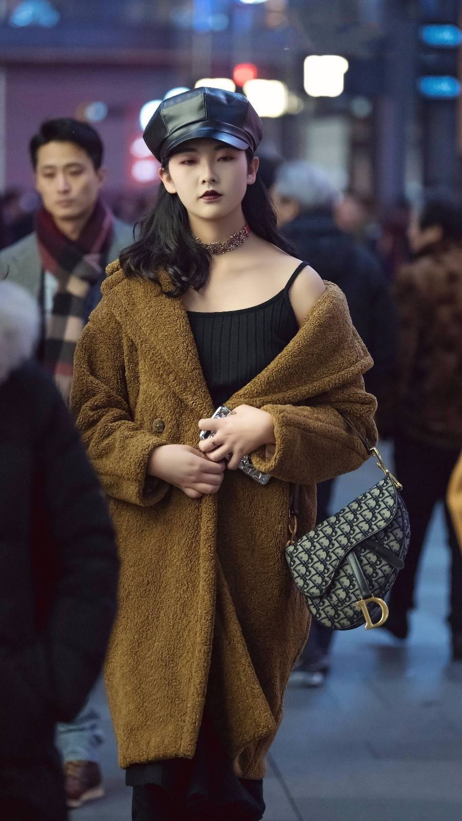 清纯|小姐姐这身穿搭真的是个性十足, 又不失清纯可爱