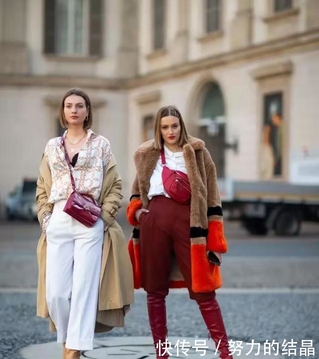 说实话,把大衣穿出高级感,尽量别搭这3种裤子,换个思路,洋气