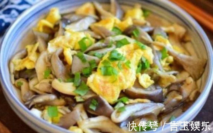 芝麻酱拌菠菜|再苦也不能苦了孩子,常给孩子吃3道菜,补脑益智,补钙、护眼