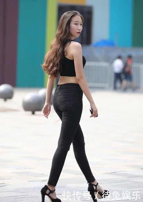 牛仔裤|将牛仔裤穿到“钻石段位”,姐姐属于头一号,不夸都不行