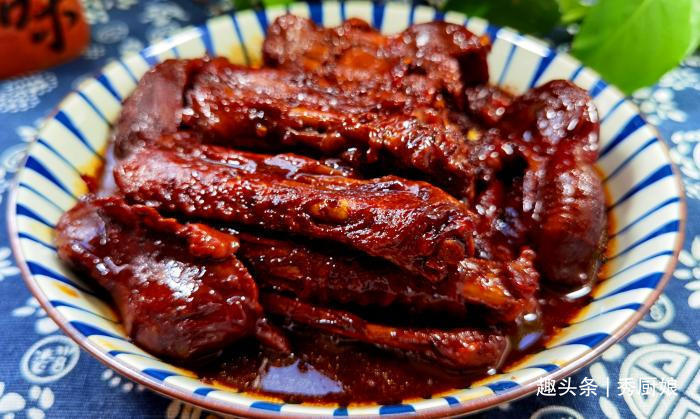 立秋后,我家常吃此肉,比猪肉便宜,比牛羊肉温和,卤一锅真解馋