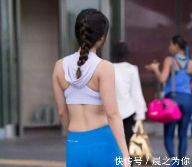 无痕裤|山东80后美女晨跑走红,完美驾驭无痕裤,身材让人羡慕