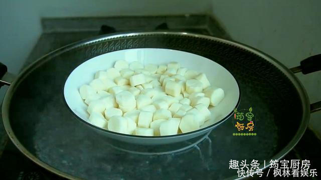 消食|山药别再煲汤了,做成山药饼,健胃消食有营养,绵软香甜真好吃