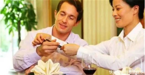 印度人不解,为啥外国可以为中餐学用筷子,却不肯学印度手抓饭