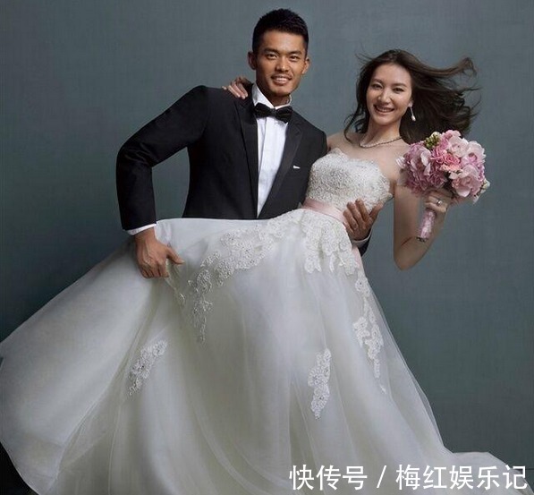 大长腿|林丹爱妻晒近照，罕见穿短裙，肤白貌美大长腿，如今创业成女强人