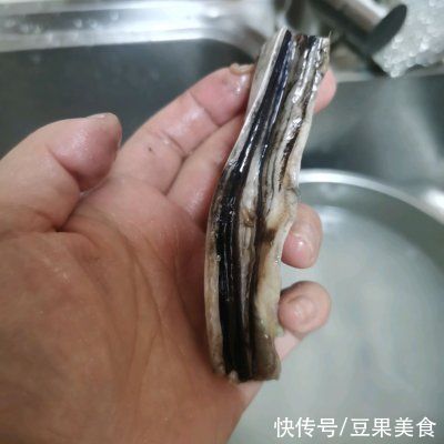  没有什么是香煎带鱼解决不了的，如果有那就两份