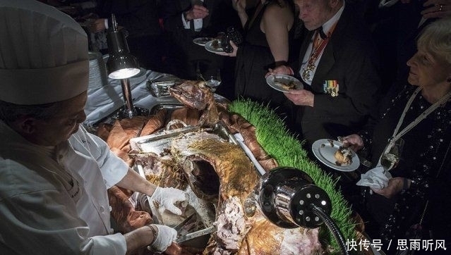 聚餐|美国大富豪的一次聚餐,吃的“食物”,中国人都“怕”了