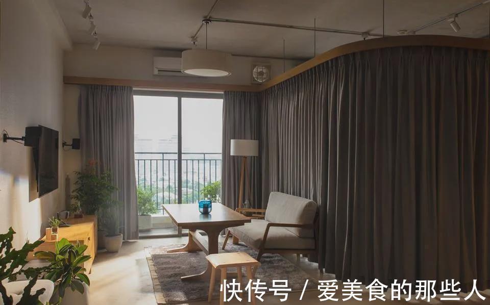 齐家云云|不吊顶、不铺砖、不买沙发,以餐桌为中心,这套房装修太有想法了