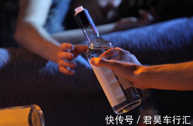 黄曲霉毒素|莲藕是肝病的“发物”？医生：这4物才是真该忌口的，别不当回事