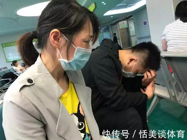 毯子|20分钟男孩眼珠被“熔化”，家长们都该敲响警钟，家庭安全别大意