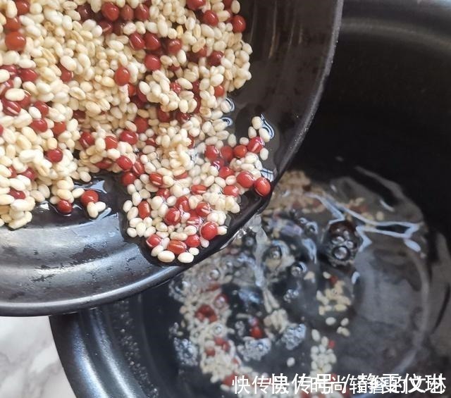 大麦米|入冬后,吃坚果别错过它,熬粥放吃几颗润肺还止咳,多买点慢慢吃