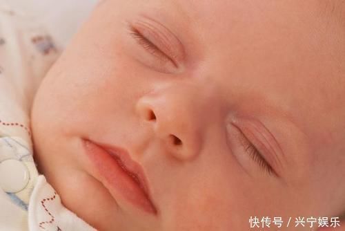 孩子|烧开的水放1勺“它”,孩子连吃7天,积食胃胀清光,积食自己好