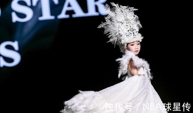 童星们|第一童星深圳总决赛，星光熠熠照亮童星梦想，华服绽放鹏城之光！