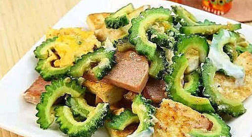 香椿香椿炒鸡蛋|女性不想显老,不妨多吃以下食物,排毒养颜,皮肤更光滑!