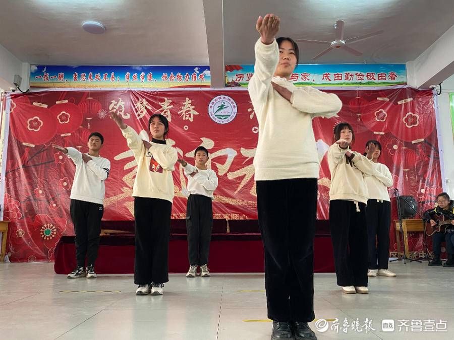 师生|东昌府区大张中学举办庆元旦师生联欢会