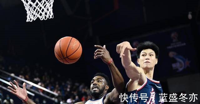 徐杰|上海男篮终结广东4连胜原因揭晓!球迷揭开内幕李春江早就看穿!