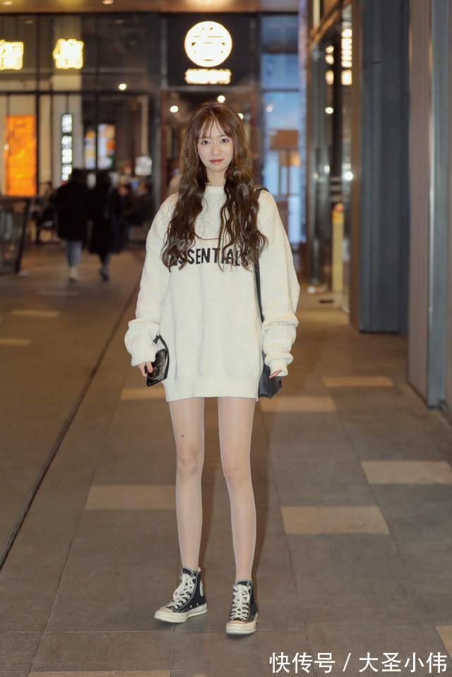 搭配|美女街拍:甜美风如何拥有,这些款式减龄又好看,春装选择不能少