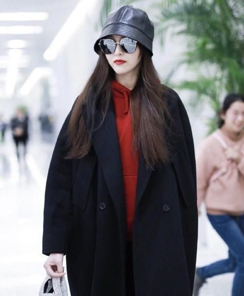 牛仔外套|我想穿帽衫, 还不想像假小子! 这种7种穿法不仅优雅, 还能显气场