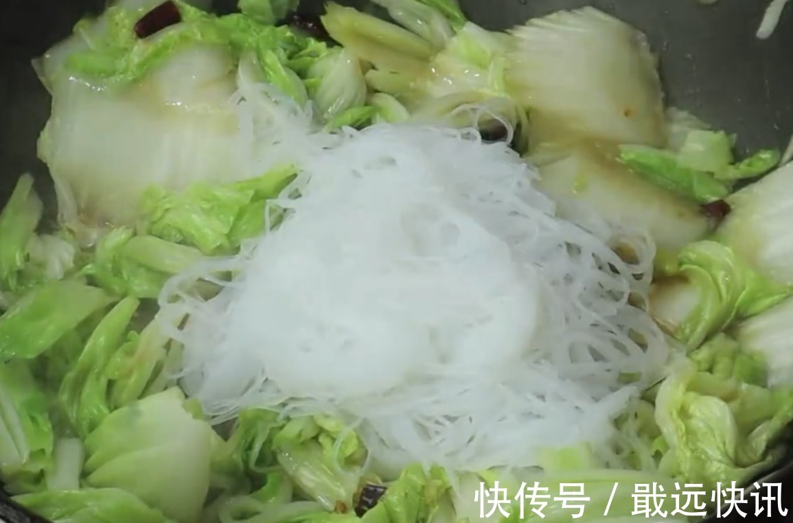 下饭|半颗白菜1把粉丝，简单一做，鲜香美味，白菜清脆，超级下饭