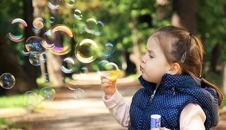 图书馆|你的宝宝聪不聪明,从这4个地方就能看出“端倪”,家长们别不信