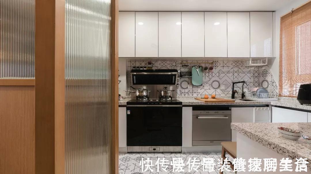 书房|89㎡日式风格装修效果图，拆掉一面墙，多出一间房！