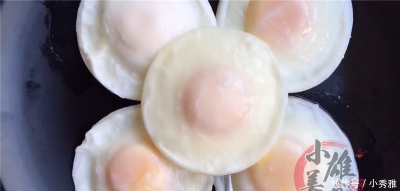 原来做荷包蛋这么简单,个个完整,一点也不散花,好看又好吃