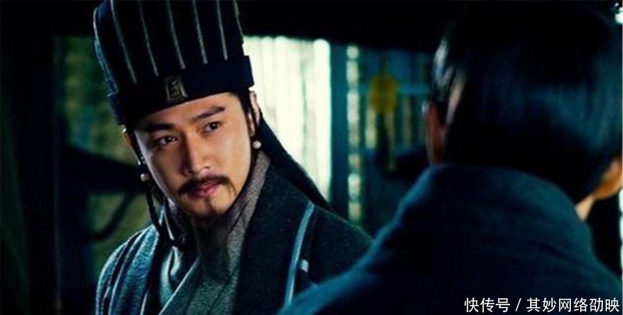 曹操|孔明草船借箭时,曹操为何不放“火箭”?鲁肃:孔明还留了一手