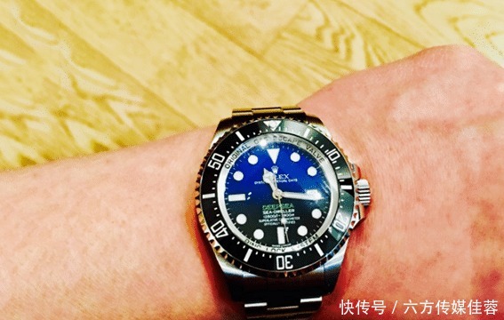 表友|戴大表径腕表的人很少?那40岁左右的男士,为何会喜欢渐变鬼王
