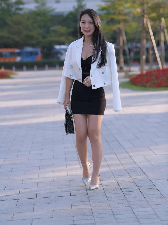 夏天|微胖女生怎么穿才好看, 黑裙子配上高跟鞋, 优雅有气质