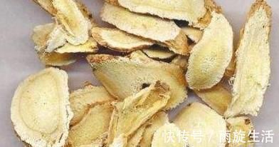 彭鑫蕊|黄芪为“补气之王”，若不注意2大食用“禁忌”，不补气还伤身体