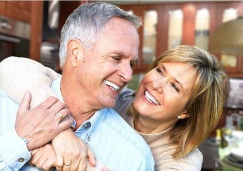 50岁后,这4个特征若你都有,值得恭喜,多半是长寿体质