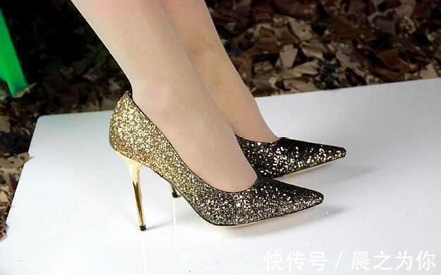 气质 细脚高跟鞋,修饰出完美的腿部线条,展现出女人迷人的气质!