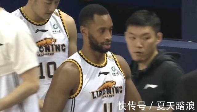 付豪|3人合砍52分,辽宁男篮提前杀死胜负悬念,杨鸣可以放手练兵了