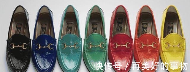 女生们 开春别穿小白鞋了,今年英伦风乐福鞋更受宠,复古减龄很时髦!