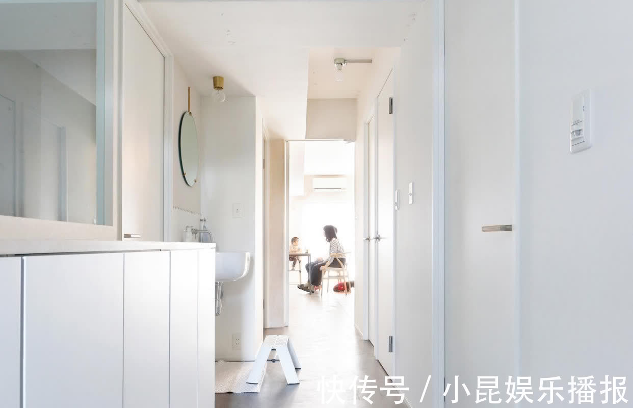 阳台上|等我换房,卫生间再也不装洗手台了,学别人这样设计,太聪明了