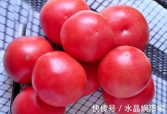 买西红柿时,这4个地方看仔细,就不会买到催熟的,个个汁水多