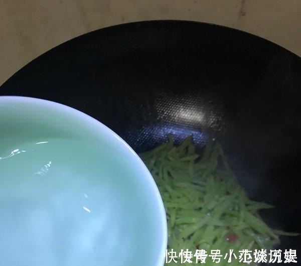 璐瑶|晚上失眠不要紧，三天两头吃它，才三块一斤，吃了睡得香！