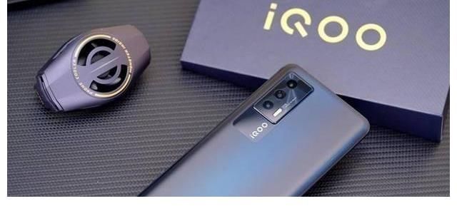 手机|手机单品销量前五：iQOO和小米包揽前4，华为跻身前五