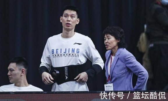 赵睿离队真正原因,或早已有下家,与另一支球队经理谈笑风生