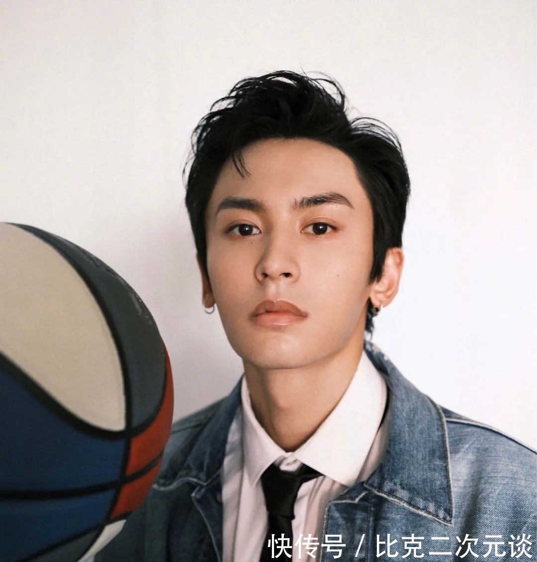 秘密|张哲瀚被业内人士集体吐槽，耍大牌临时放鸽子，他还有多少秘密？