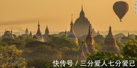 朝拜#世界上最“奢华”大佛,人们忍不住给它贴金,如今金箔已达16厘米