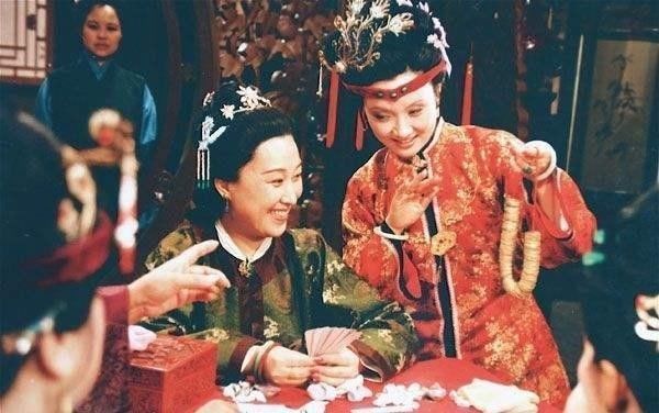 宝钗#红楼梦中高级的“炫富”,黛玉和贾母是代表,宝钗和王熙凤是例外