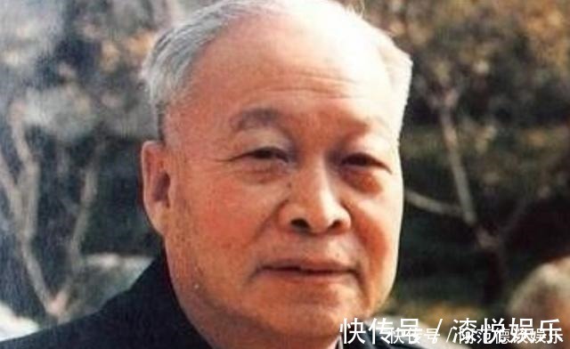 钱秉穹&儿子被同学取绰号,父亲知道后将绰号改成真名,如今此名家喻户晓