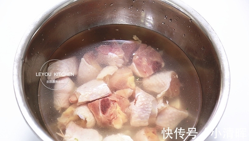 木耳|鸡肉和它们一起蒸，又鲜又嫩，不用闻油烟，简单好做，很适合夏天