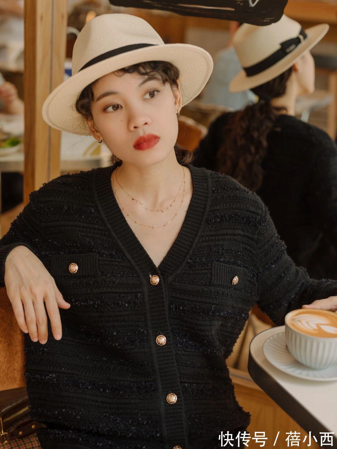 黑白|秋季还是穿“黑白配”最高级,学会这4种高阶搭配,穿出时尚感