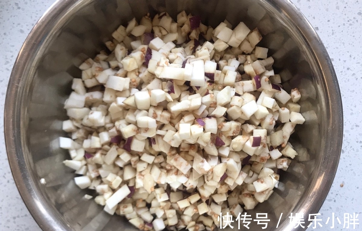 鲜美|立秋后，此菜抓紧吃，才几毛钱1斤，做成包子，格外鲜美