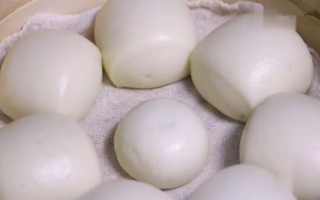 蒸馒头好吃有诀窍,一次性完美发酵,蒸好的馒头松软又好看!