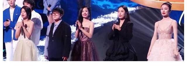 同样是《好声音》冠军，伍珂玥多久才能赶上张碧晨？李克勤说出答案